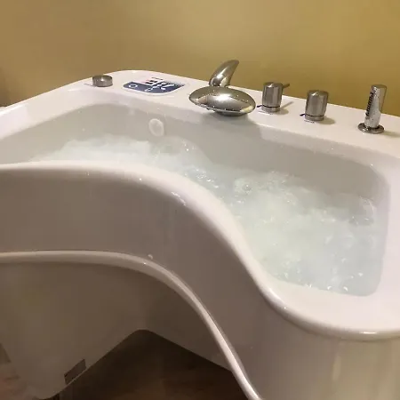 Hotel Flora 3*
