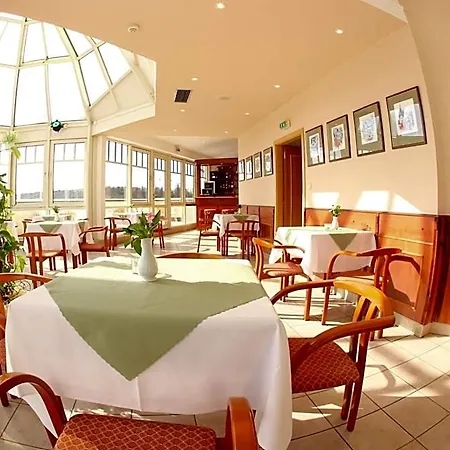 Hotel Flora 3*